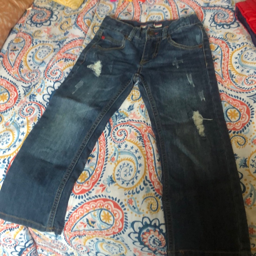 Distressed Tommy Hilfiger Jeans